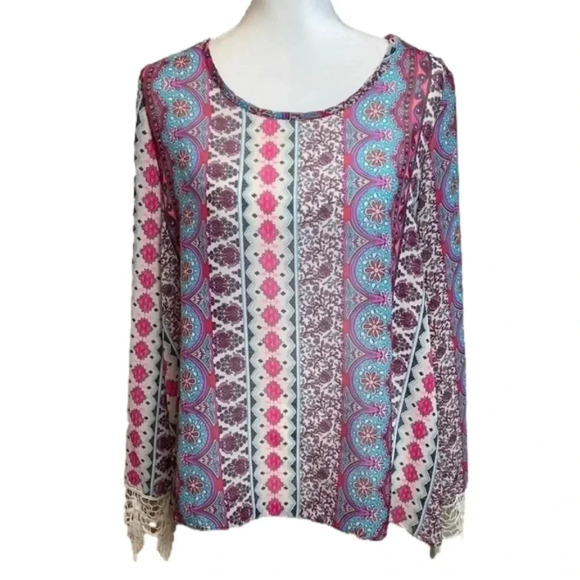 RUE21 Open Back Paisley Blouse with Lace Sleeves. Sheer, lightweight material. - Picture 2 of 7